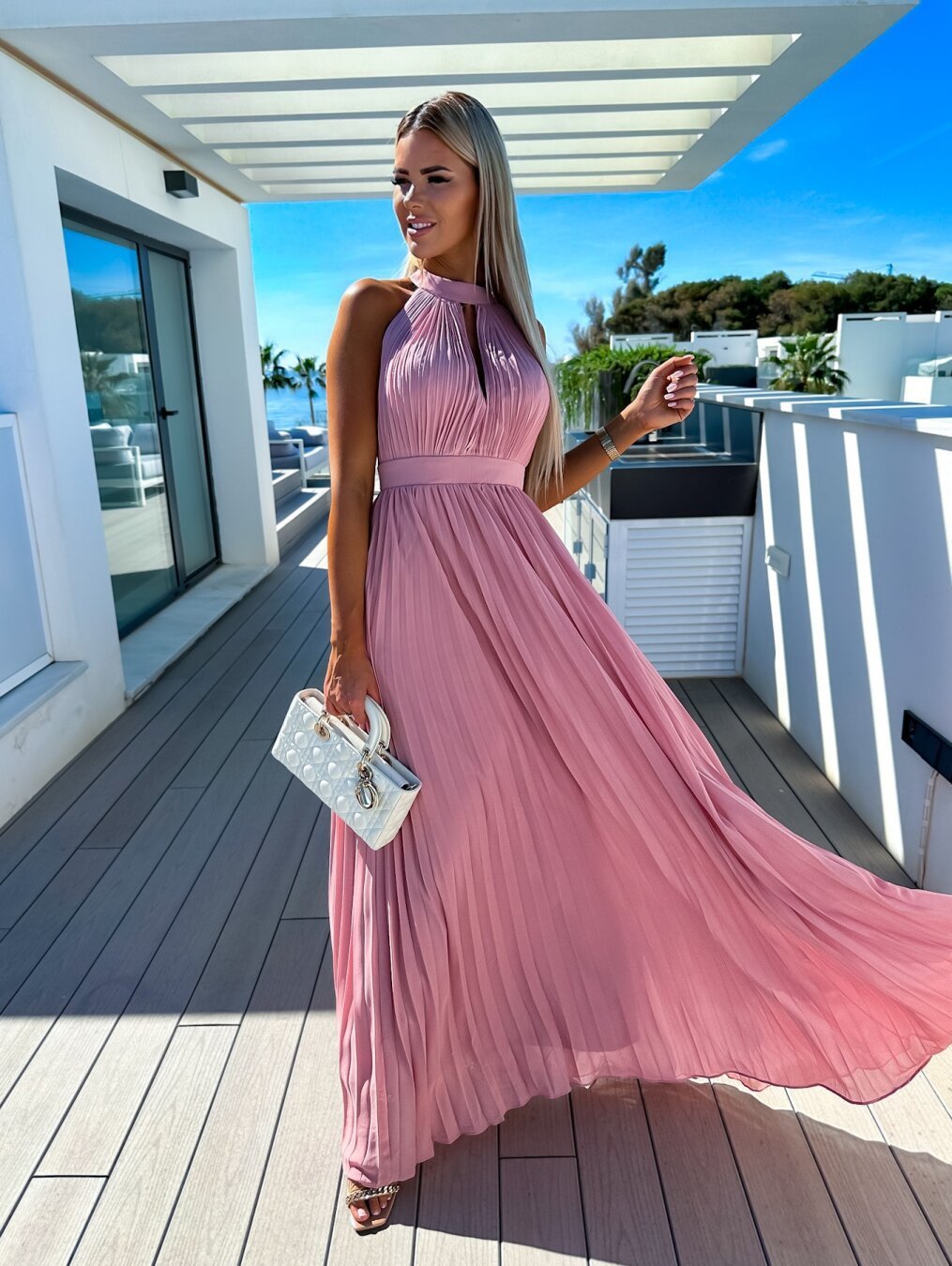 Vestido plisado con cuello halter para mujer de verano