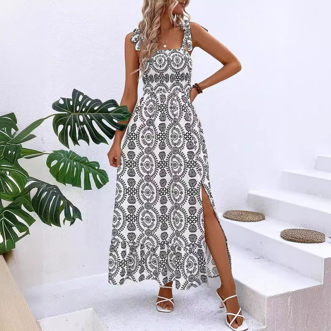 Vestido de verano con falda y tirantes